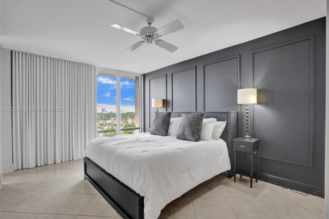 Condo in Hollywood, Florida, 2 bedrooms  № 1811530 - photo 8