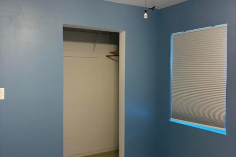 Immobilier commercial à vendre à Lantana, Floride: 120.22 m2 № 2429972 - photo 7
