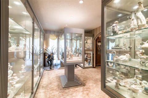 Villa ou maison à vendre à Orlando, Floride: 6 chambres, 587.79 m2 № 1114250 - photo 5