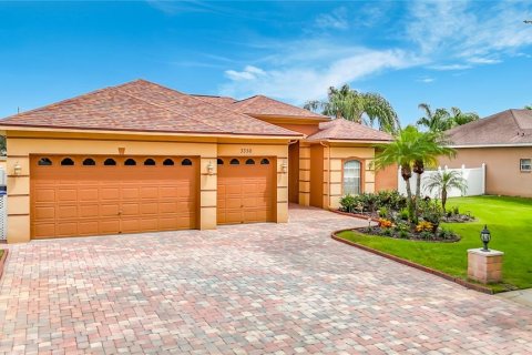 Casa en venta en Land O' Lakes, Florida, 4 dormitorios, 196.58 m2 № 2386295 - foto 3