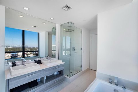 Снять в аренду кондоминиум в Майами, Флорида 1 спальня, 65.59м2, № 1970006 - фото 9