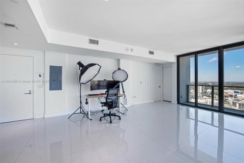 Снять в аренду кондоминиум в Майами, Флорида 1 спальня, 65.59м2, № 1970006 - фото 5