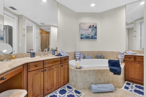Condo in Palmetto, Florida, 2 bedrooms  № 2093129 - photo 18