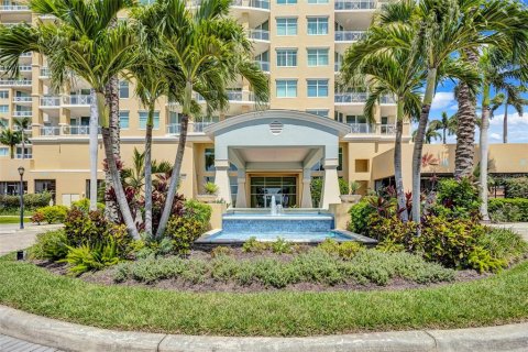 Condo in Palmetto, Florida, 2 bedrooms № 2093129