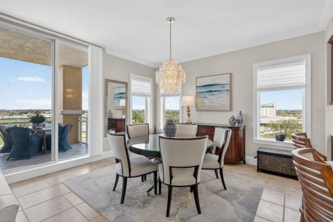 Condo in Palmetto, Florida, 2 bedrooms  № 2093129 - photo 9