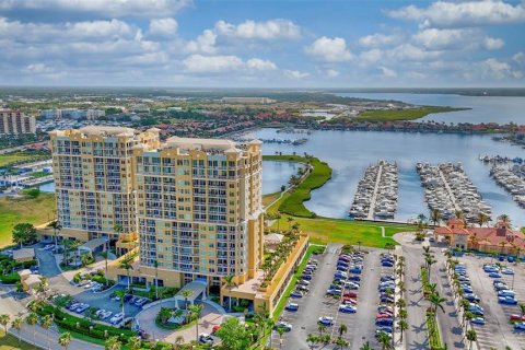 Condo in Palmetto, Florida, 2 bedrooms  № 2093129 - photo 30
