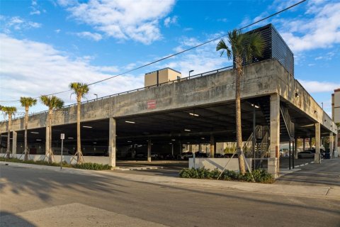 Copropriété à louer à Miami, Floride: 57.41 m2 № 1959908 - photo 13