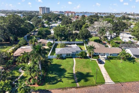 Villa ou maison à vendre à Saint Petersburg, Floride: 2 chambres, 102.94 m2 № 2418379 - photo 22