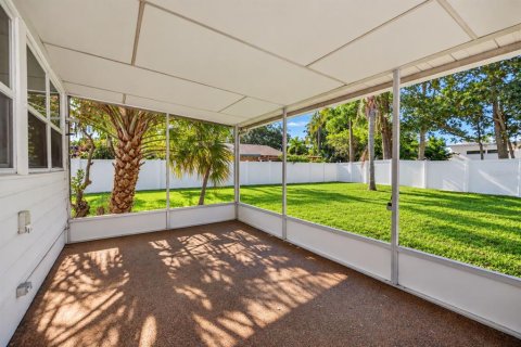 Villa ou maison à vendre à Saint Petersburg, Floride: 2 chambres, 102.94 m2 № 2418379 - photo 18