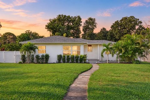 Villa ou maison à Saint Petersburg, Floride 2 chambres, 102.94 m2 № 2418379