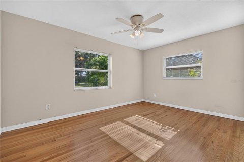 Villa ou maison à vendre à Saint Petersburg, Floride: 2 chambres, 102.94 m2 № 2418379 - photo 13