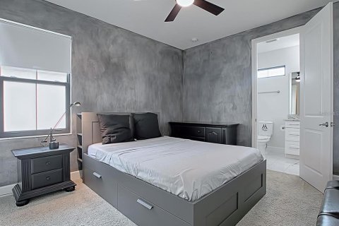 Casa en alquiler en Orlando, Florida, 4 dormitorios, 323.39 m2 № 1877098 - foto 24