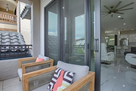 Casa en alquiler en Orlando, Florida, 4 dormitorios, 323.39 m2 № 1877098 - foto 13