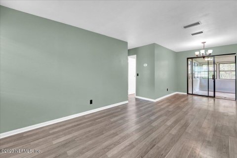 Casa en venta en Jacksonville, Florida, 3 dormitorios, 100.33 m2 № 770582 - foto 1