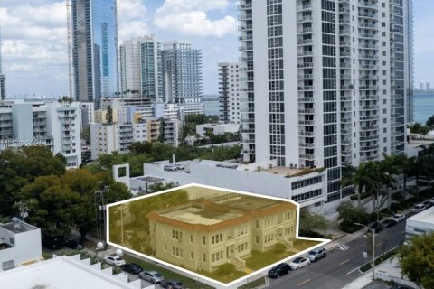 Propiedad comercial en venta en Miami, Florida № 1962427 - foto 6