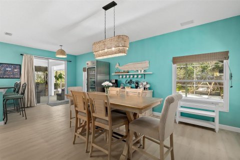 Casa en venta en Palm Coast, Florida, 4 dormitorios, 219.34 m2 № 2386726 - foto 17