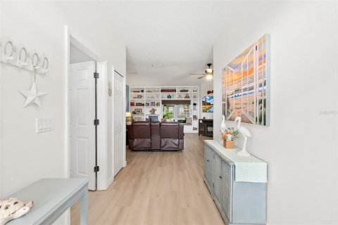 Casa en venta en Palm Coast, Florida, 4 dormitorios, 219.34 m2 № 2386726 - foto 4