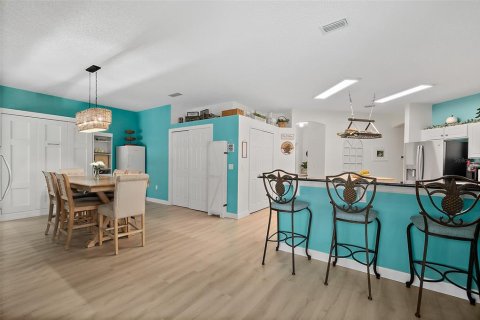 Casa en venta en Palm Coast, Florida, 4 dormitorios, 219.34 m2 № 2386726 - foto 9