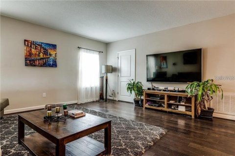 Townhouse in Tampa, Florida 3 bedrooms, 206.8 sq.m. № 1821276 - photo 3