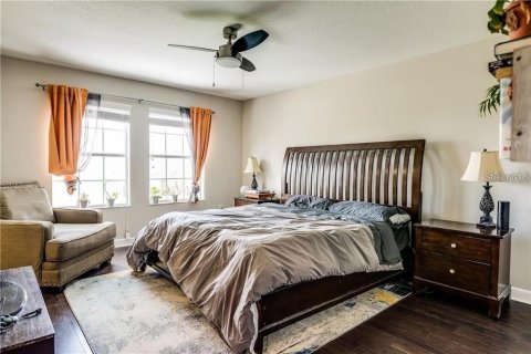 Townhouse in Tampa, Florida 3 bedrooms, 206.8 sq.m. № 1821276 - photo 12