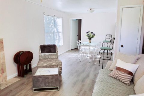Copropriété à louer à Bradenton, Floride: 2 chambres, 84.73 m2 № 292763 - photo 4