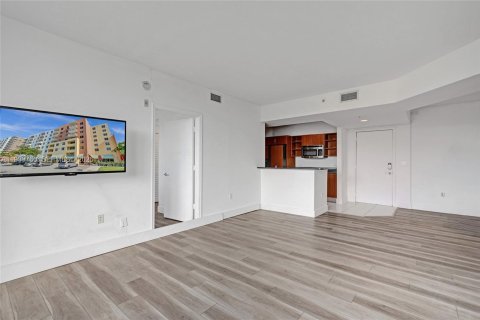 Condo in Aventura, Florida, 2 bedrooms  № 1997056 - photo 3