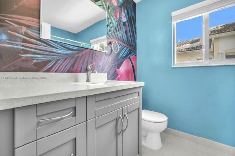 Casa en venta en Pembroke Pines, Florida, 4 dormitorios, 212.56 m2 № 1898184 - foto 27