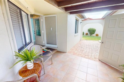Villa ou maison à vendre à Punta Gorda, Floride: 3 chambres, 147.06 m2 № 1718051 - photo 5