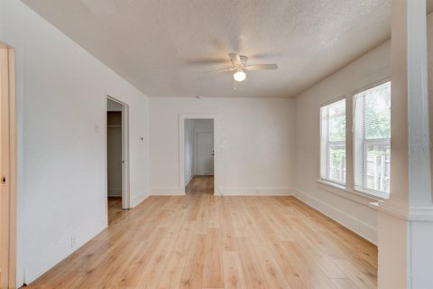Casa en venta en New Smyrna Beach, Florida, 3 dormitorios, 98.2 m2 № 1793188 - foto 10