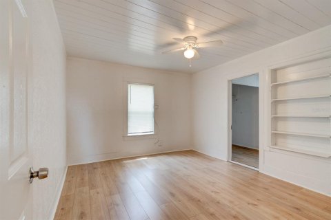 Casa en venta en New Smyrna Beach, Florida, 3 dormitorios, 98.2 m2 № 1793188 - foto 11