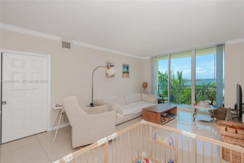 Copropriété à vendre à Miami, Floride: 2 chambres, 102.84 m2 № 2173038 - photo 6