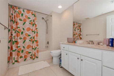 Copropriété à vendre à Miami, Floride: 2 chambres, 102.84 m2 № 2173038 - photo 16