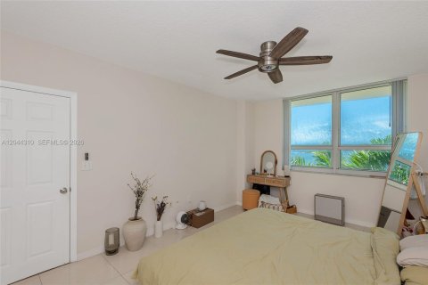 Copropriété à vendre à Miami, Floride: 2 chambres, 102.84 m2 № 2173038 - photo 10