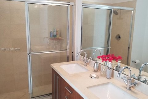 Copropriété à louer à Miami, Floride: 2 chambres, 95.13 m2 № 2053113 - photo 8
