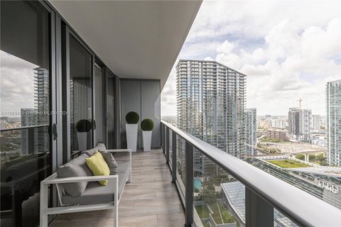 Купить кондоминиум в Майами, Флорида 1 спальня, 80.45м2, № 1703630 - фото 2