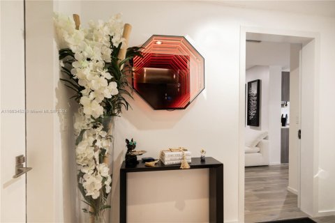 Купить кондоминиум в Майами, Флорида 1 спальня, 80.45м2, № 1703630 - фото 5