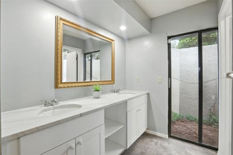 House in Citra, Florida 3 bedrooms, 180.79 sq.m. № 1913159 - photo 18