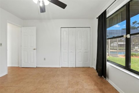 House in Citra, Florida 3 bedrooms, 180.79 sq.m. № 1913159 - photo 26