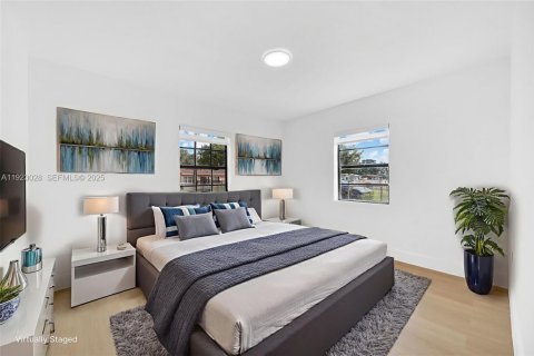 House in Miami Gardens, Florida 4 bedrooms, 103.31 sq.m. № 1982053 - photo 5