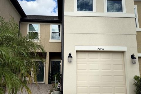 Townhouse in Wesley Chapel, Florida 2 bedrooms, 145.95 sq.m. № 2156348 - photo 3