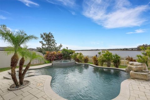 House in Lutz, Florida 5 bedrooms, 268.12 sq.m. № 2120006 - photo 9