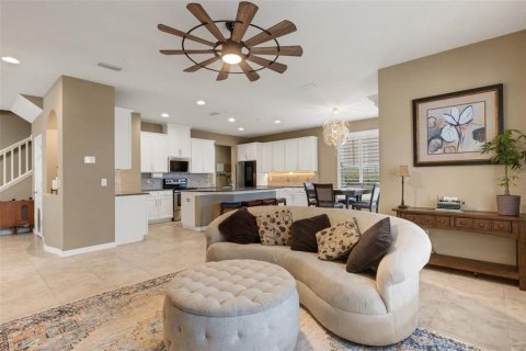 House in Lutz, Florida 5 bedrooms, 268.12 sq.m. № 2120006 - photo 11