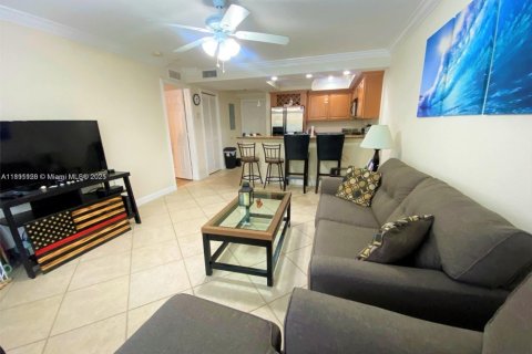 Copropriété à louer à Fort Lauderdale, Floride: 1 chambre, 58.06 m2 № 1944521 - photo 8