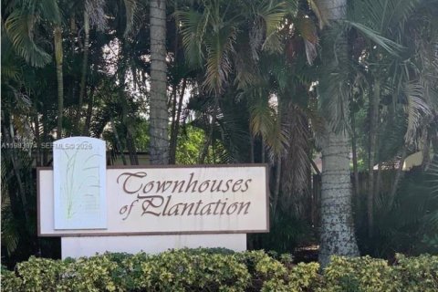 Condominio en Plantation, Florida, 1 dormitorio  № 2045456