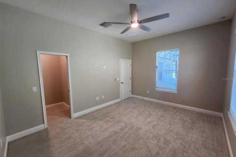 House in Orlando, Florida 5 bedrooms, 376.35 sq.m. № 1631989 - photo 23