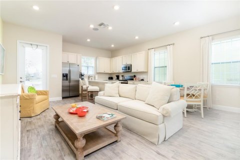 Villa ou maison à louer à Kissimmee, Floride: 2 chambres, 120.4 m2 № 1613437 - photo 2