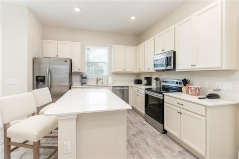 Villa ou maison à louer à Kissimmee, Floride: 2 chambres, 120.4 m2 № 1613437 - photo 9