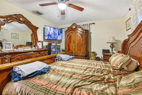 House in North Miami, Florida 5 bedrooms, 228.54 sq.m. № 1763502 - photo 20