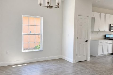 Villa ou maison à vendre à Orlando, Floride: 3 chambres, 153.75 m2 № 2411579 - photo 23