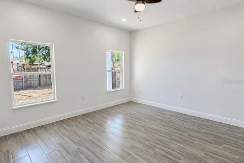Villa ou maison à vendre à Orlando, Floride: 3 chambres, 153.75 m2 № 2411579 - photo 16